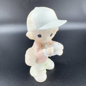 Precious Moments Focusing on Those Precious Moments Ceramic Figurine 1997 Enesco